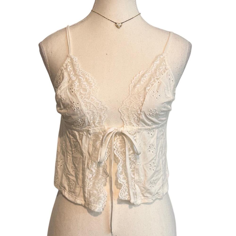 Honeydew Vintage Front Tie Laced Cami Size M